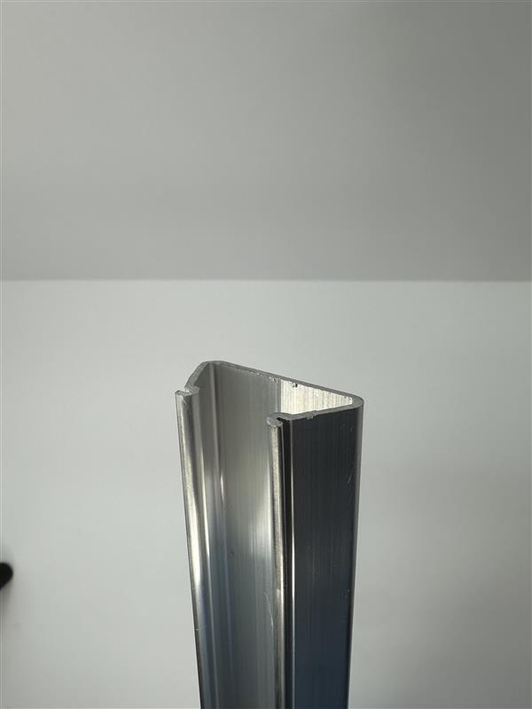 7' 6" Poly Lock w/ Twist Base Rail