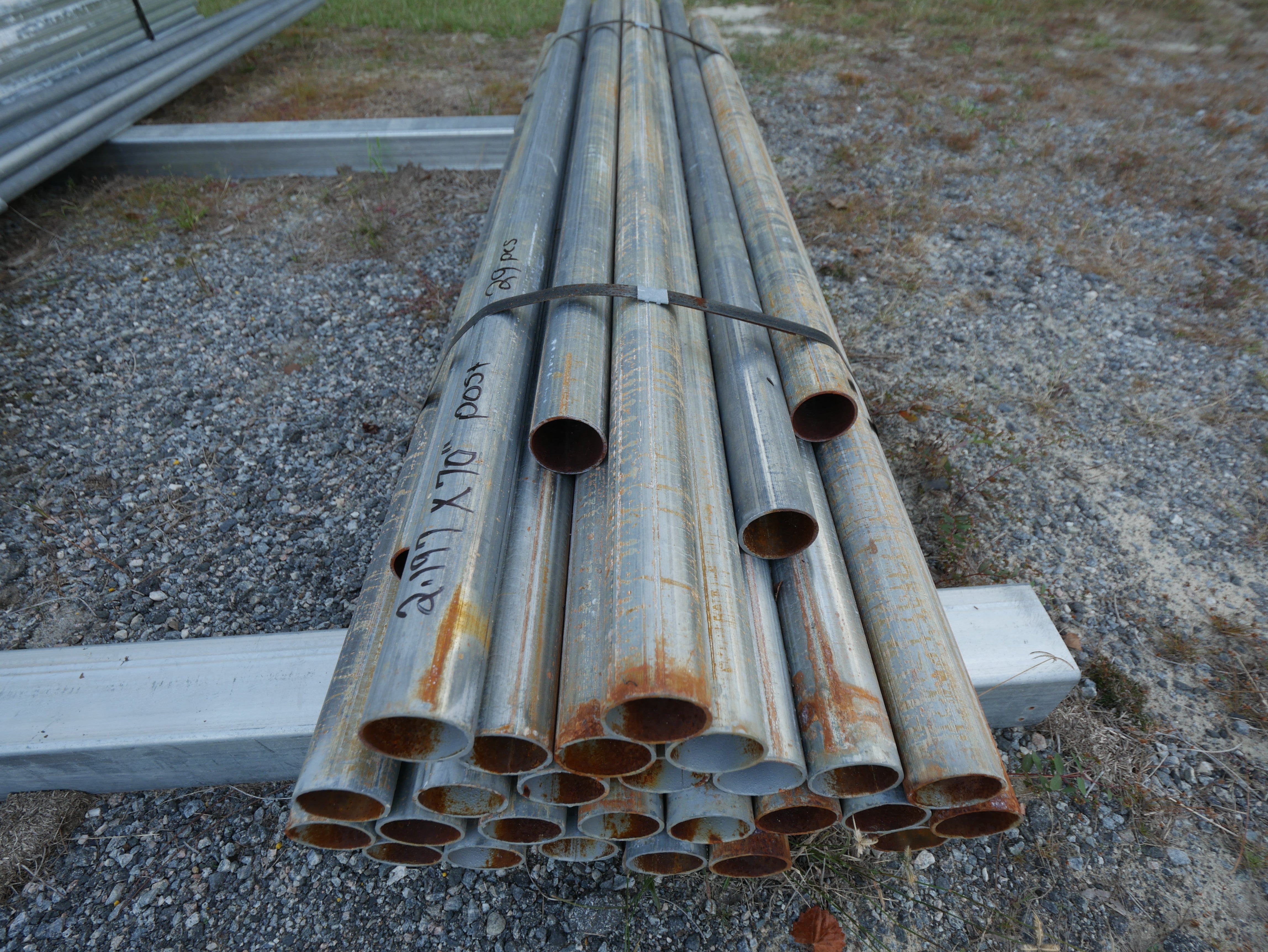 2.197 X 70" ROUND TUBING 12GA - SURFACE OXIDATION
