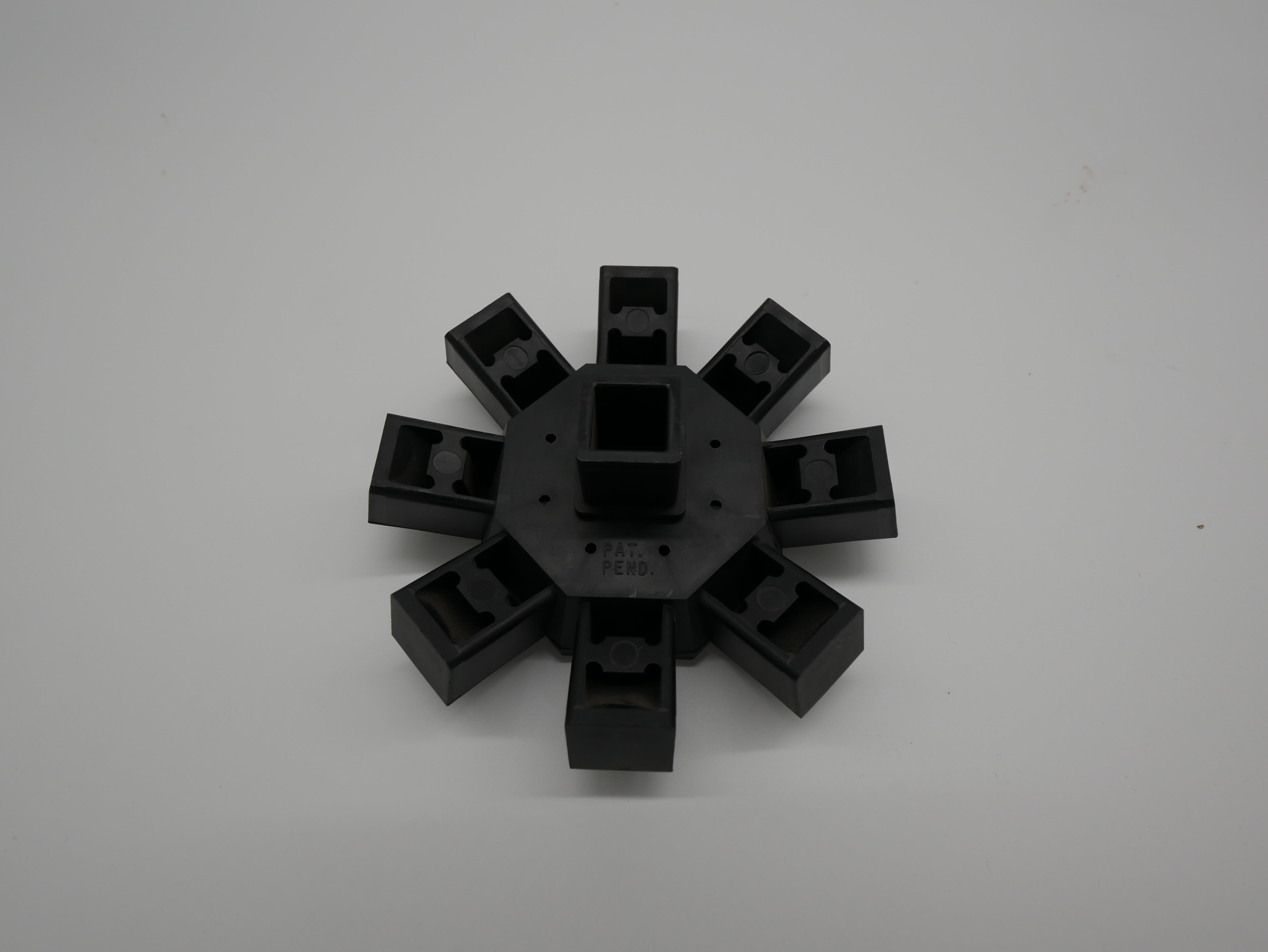 8-Way Center Bracket (Black)